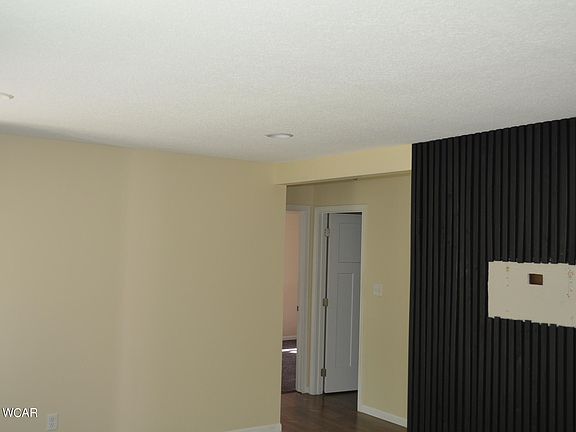 4th image of 550 W Ashton Ave