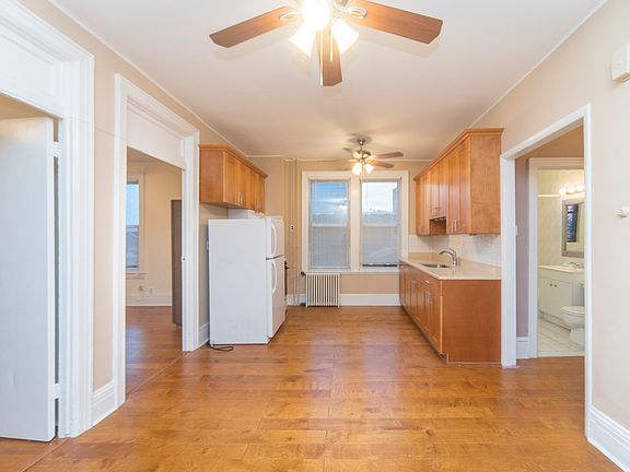 2nd image of 35-12 Bradley Ave #1R