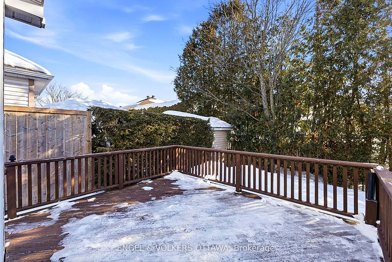 Ottawa House for rent - 3 Bedrooms — photo 25