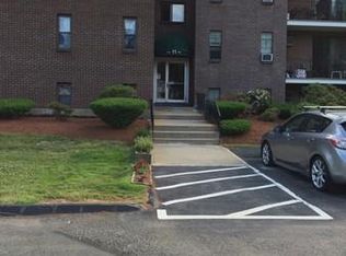 11 Riverside Ave APT 104, Danvers, MA 01923