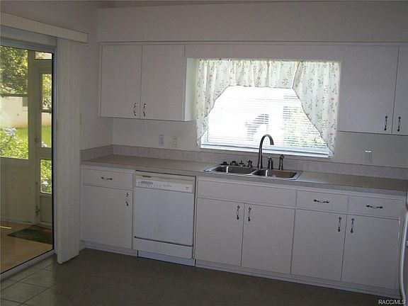 5th image of 3858 E Lake Todd Dr