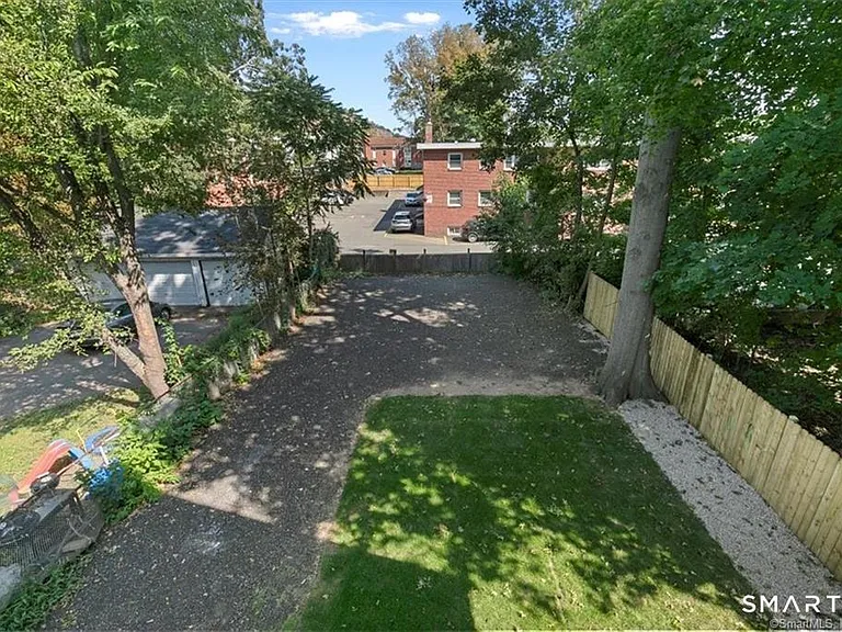 19 Willard St #3 — Photo 15