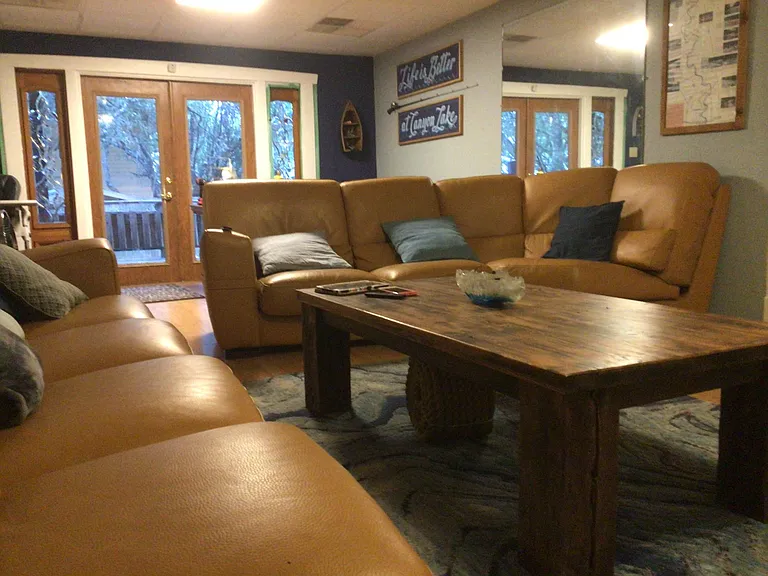 1140 Jonas Dr — Photo 2