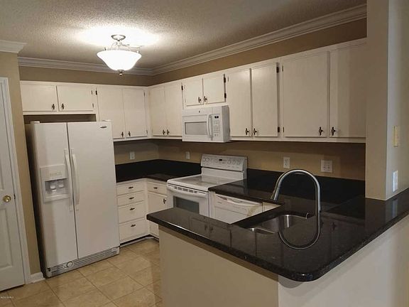4th image of 112 F Breezewood Dr