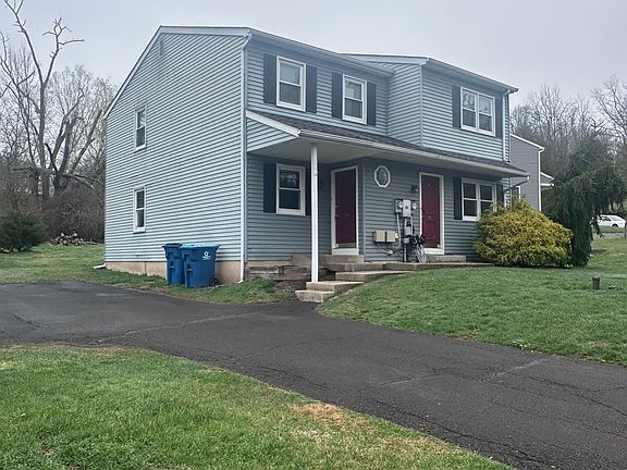 2nd image of 28 Winard Cir #1