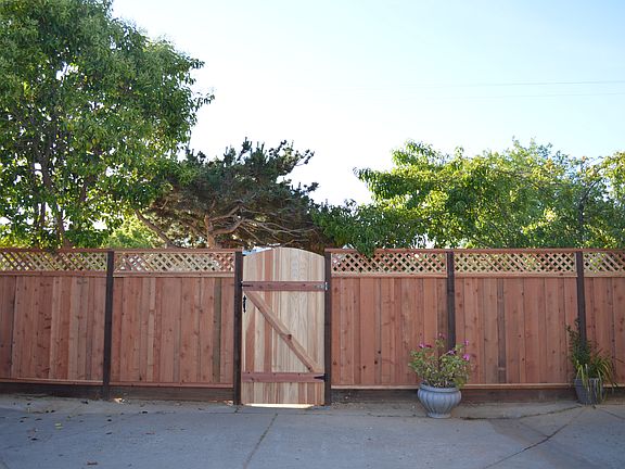 2nd image of 1804 Donna Ln