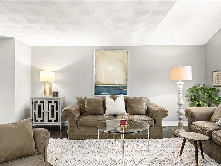 6 Pickering Dr — Photo 11