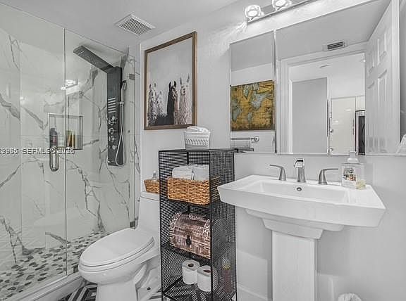 5th image of 3500 Mystic Pointe Dr APT 604