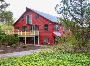 197 Pantry Rd, West Hatfield, MA 01088