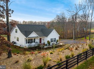 241 Plow Run Ln, Winchester, VA 22602