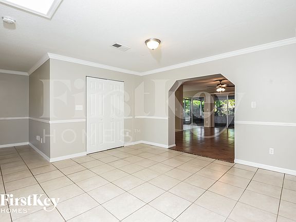 4th image of 3105 Barna Ave