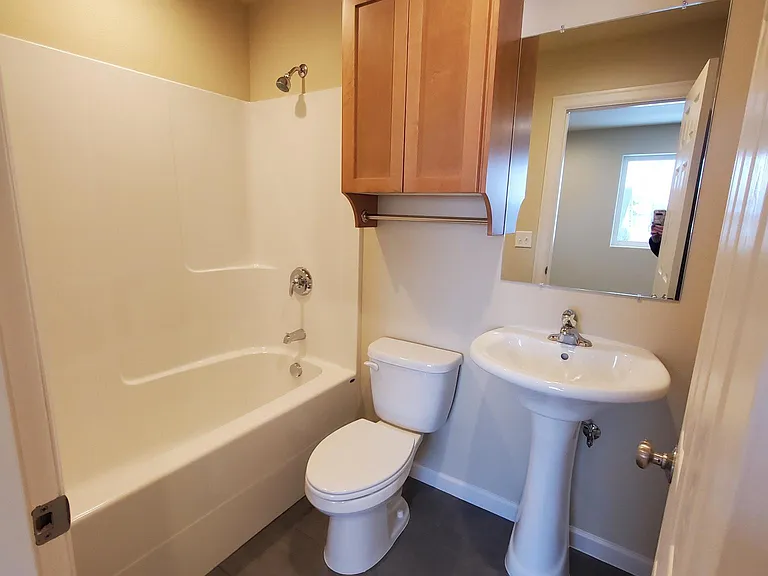 210 W Greenfield Ave #2 — Photo 14