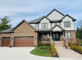 850 South Blvd W, Rochester Hills, MI 48307