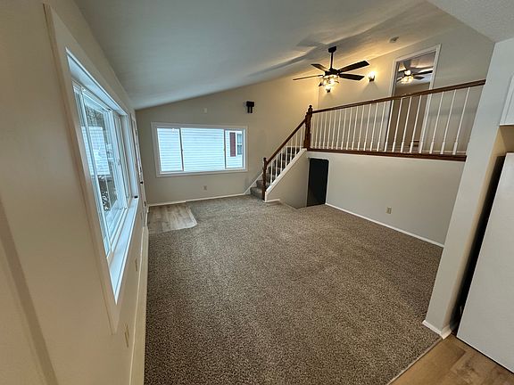 4th image of 770 Woodside Ave