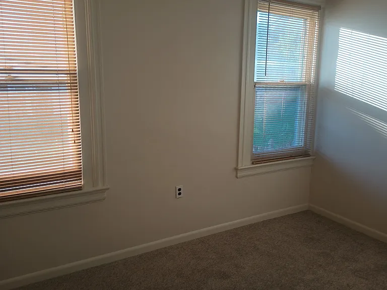 2345 Mount Carmel Ave #2 — Photo 10