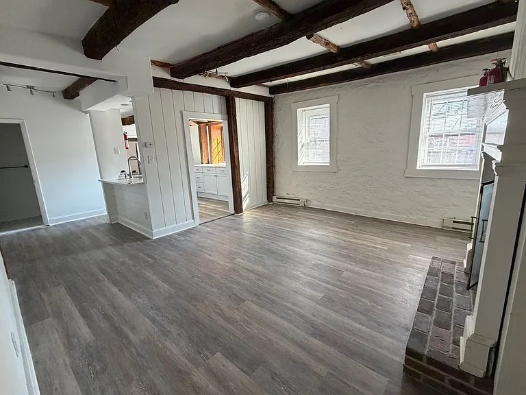 14 E Germantown Pike #6 — Photo 3