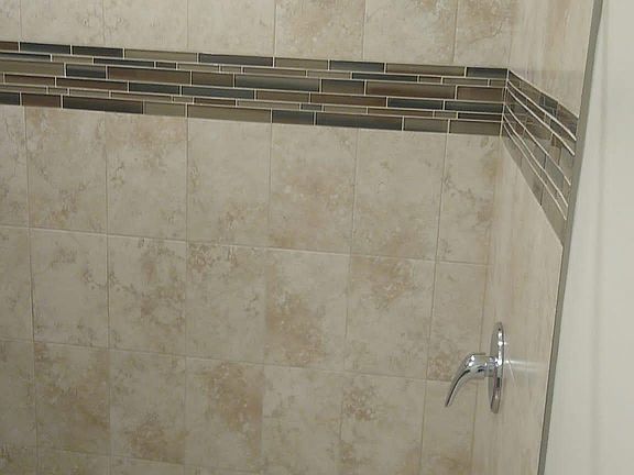 4th image of 5961 NW Daffodil Ln