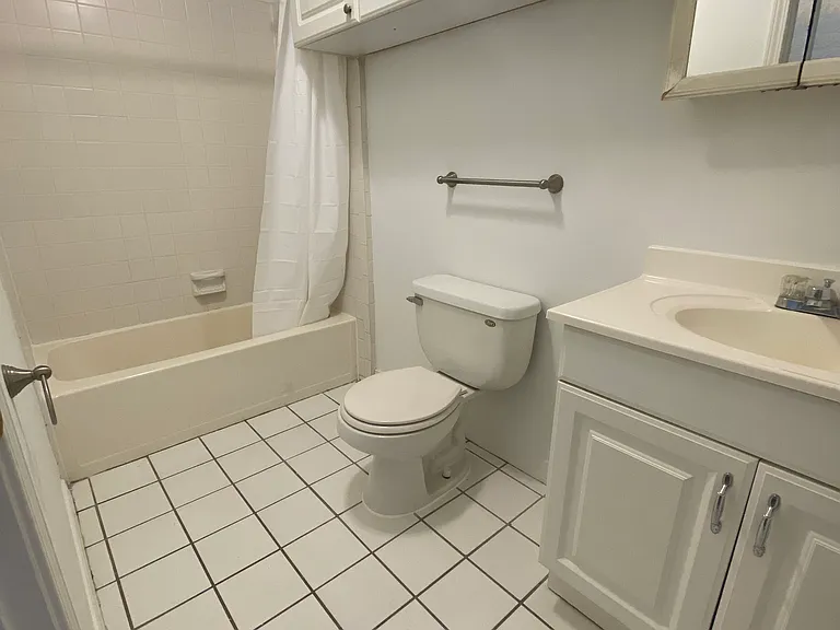 135 Floral Ave — Photo 8