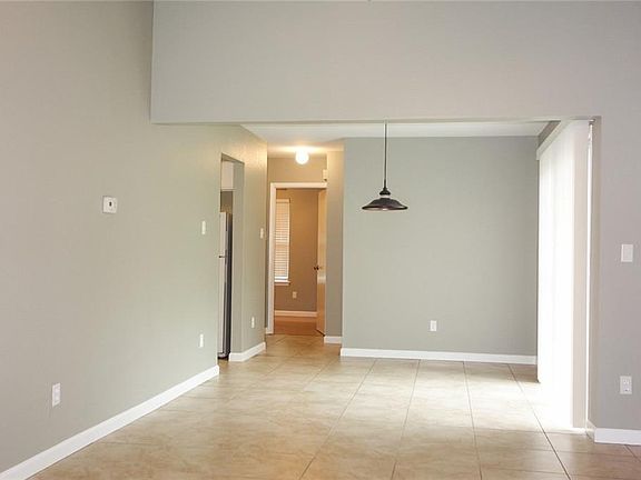 2nd image of 12219 Dundee Dr Building B