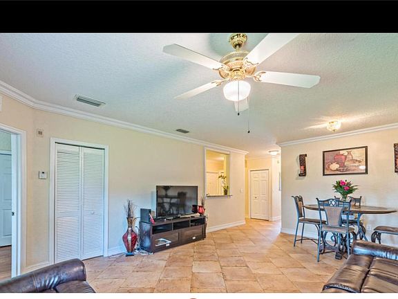 3rd image of 1055 Golden Lakes #221