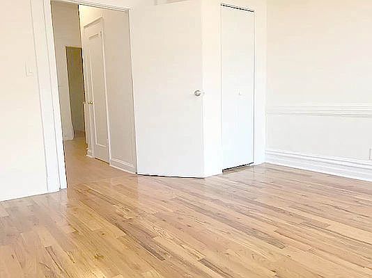 3rd image of 340 E 13th St #3A