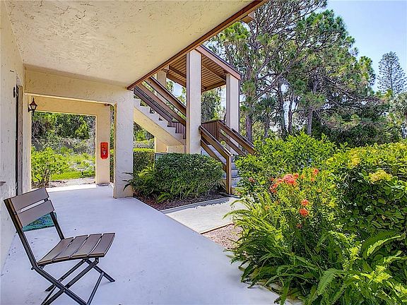 5th image of 25 Quails Run Blvd Unit 6