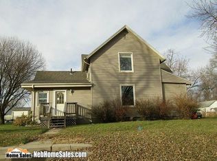629 N Academy Ave, York, NE 68467