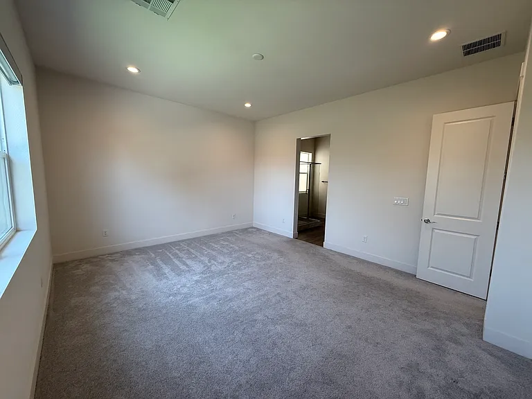 7765 Navasota Dr — Photo 5