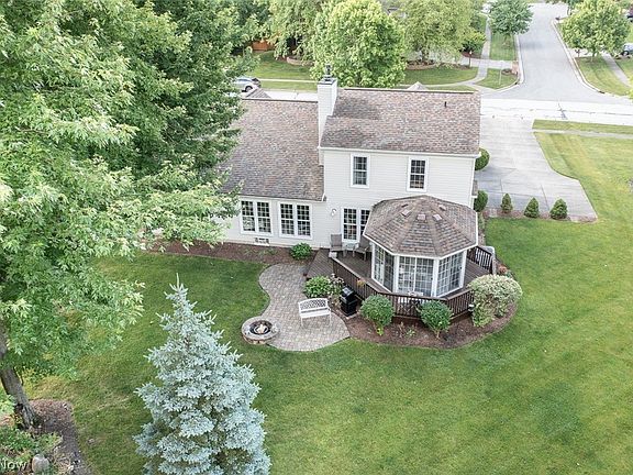 4th image of 19622 Elm Dr