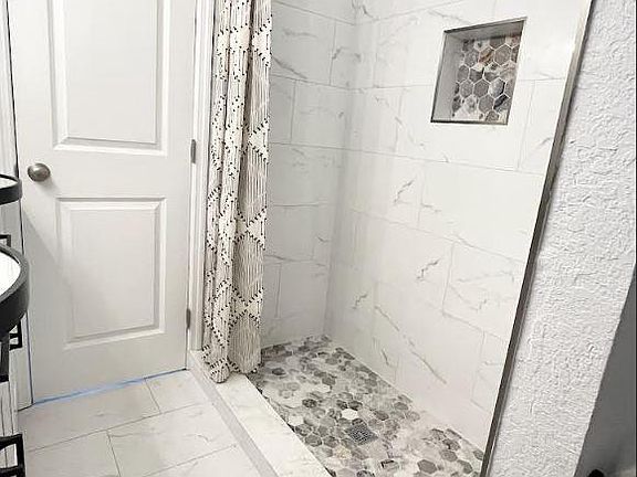 5th image of 3421 38th St N #1