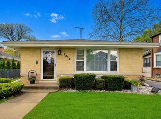 8332 N Oketo Ave, Niles, IL 60714