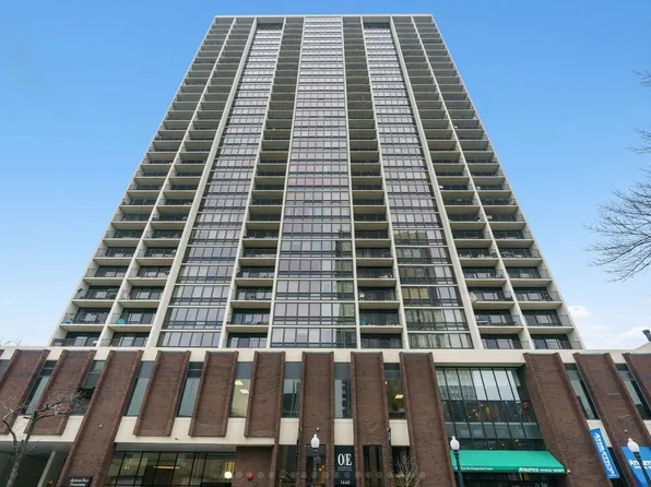 1636 N Wells St APT 403, Chicago, IL 60614
