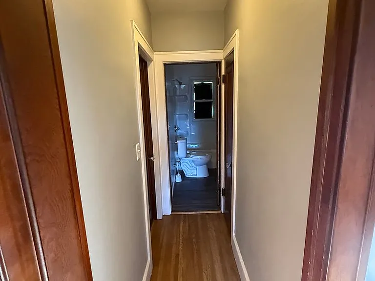 362 Van Buren Ave — Photo 5