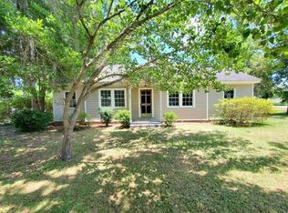 104 Myrtle Dr, Thomasville, GA 31792