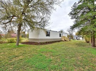 99 Packard Dr, Dale, TX 78616