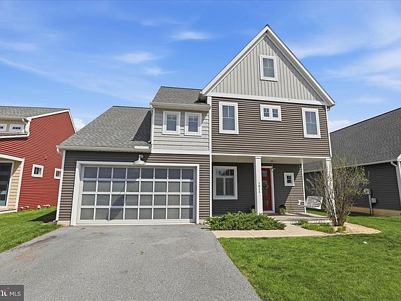 2nd image of 1411 Willow Creek Dr