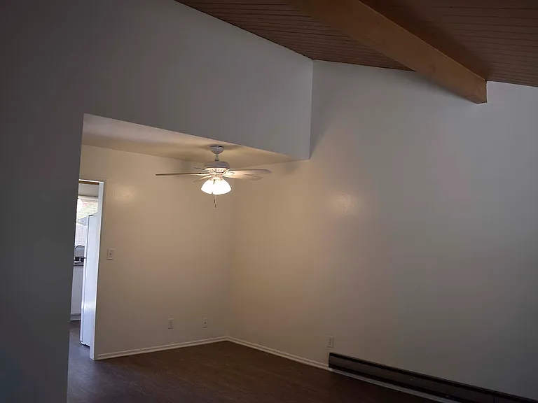 Ojai Gardens Apartments (Resort Apartments L.L.C.) — Photo 33
