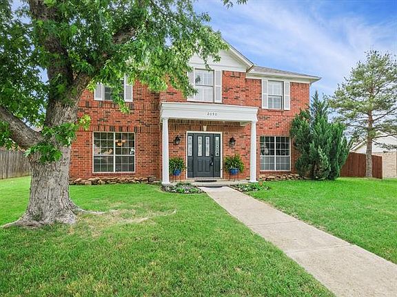 4th image of 2050 Vista Dr