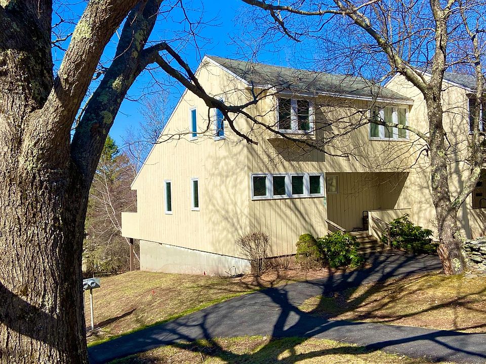 1st image of 225 Woodland Dr