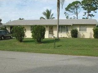 381 SE Lancaster Ave, Port Saint Lucie, FL 34984