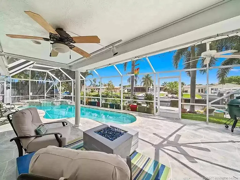 1744 SW Boatswain Pl — Photo 21
