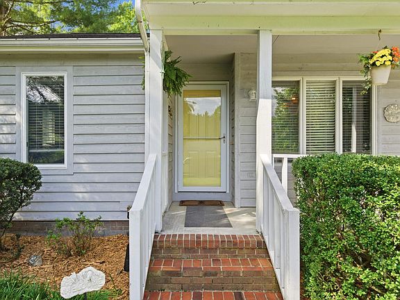 5th image of 1337 Mockingbird Dr