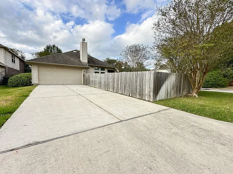 73 E Montfair Blvd — Photo 28