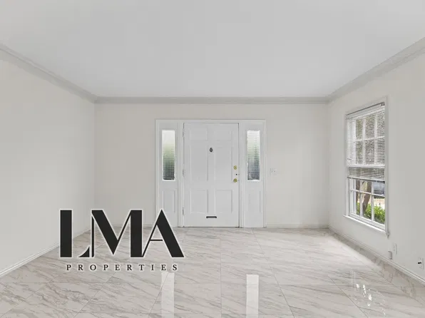 136 S Roxbury Dr, Beverly Hills, CA