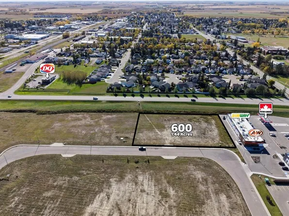 600 Shantz Dr, Didsbury, AB T0M 0W0