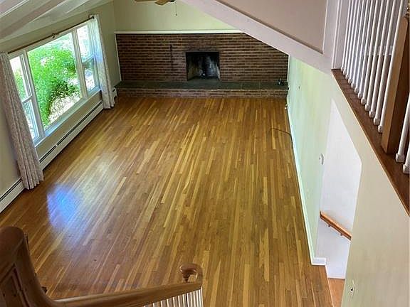 5th image of 30 Tommys Ln