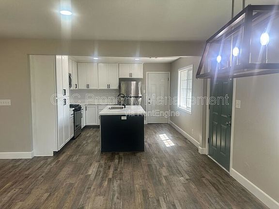 4th image of 5625 E Bellaire Way