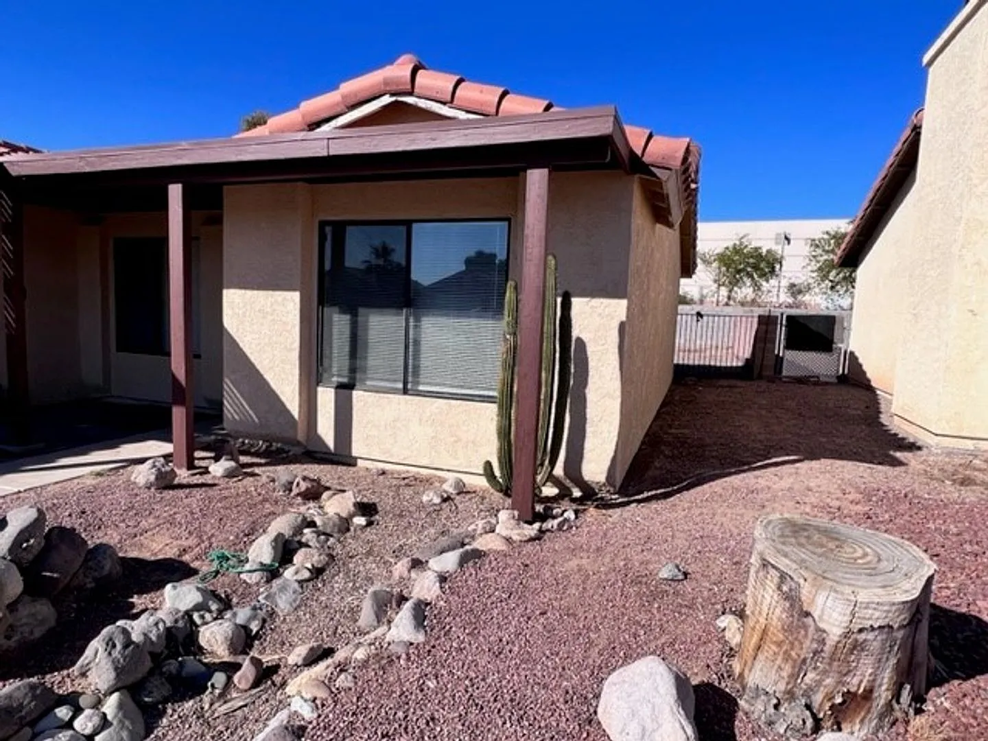 3BR 2Ba Remodeled with Yard and Garage — Photo 2