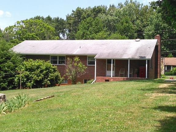 2nd image of 2311 Nave Dr