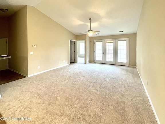 4th image of 9402 Clubview Dr Unit 204